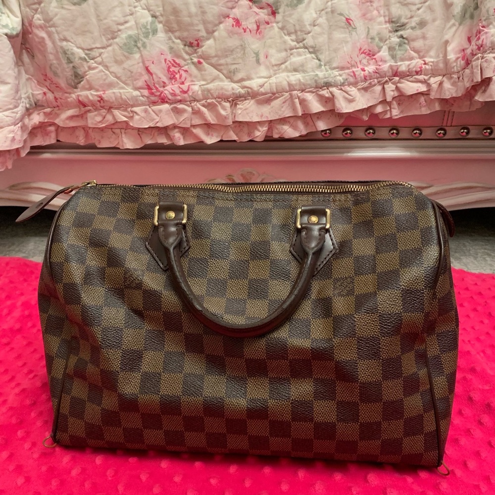 Louis Vuitton speedy 13 inches wide